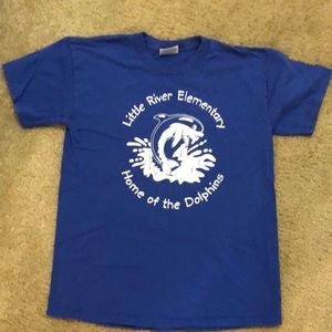 Super cute Urban Outfitters thrift shirt- xs